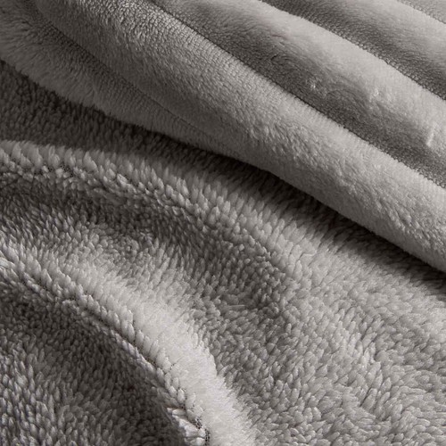 M&S Cloud Fleece Bedset, Super King, Grey thumbnail 3