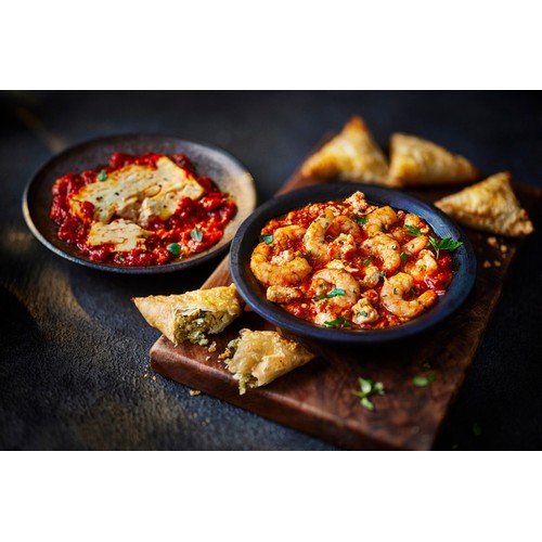 M&S Greek Style Spanakopita Pastries Serves 4 thumbnail 2