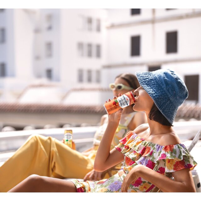 San Pellegrino Zero Peach & Clementine thumbnail 4