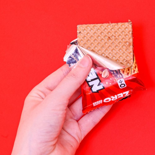 NEOH Hazelnut Chocolate Wafer Multipack, 4 Bars No Added Sugar, High Fibre thumbnail 2