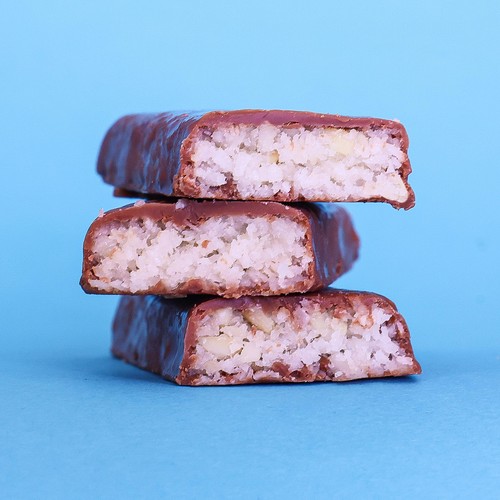 NEOH Coconut Chocolate Bar Multipack, 3 Bars ,No Added Sugar, High Fibre thumbnail 3