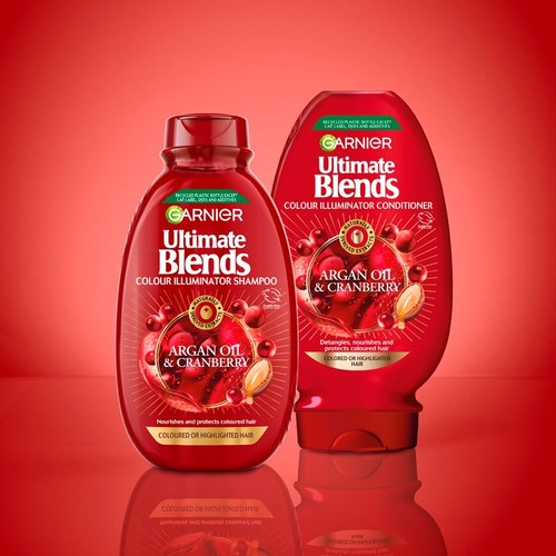 Garnier Ultimate Blends Argan Cranberry Illuminator Conditioner thumbnail 2