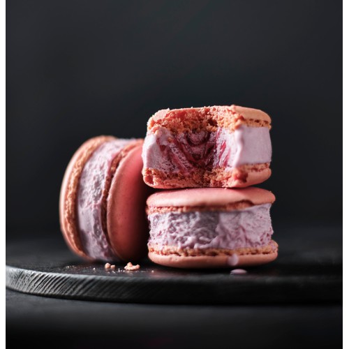 M&S Raspberry Macaron Ice Cream Sandwiches Serves 4 thumbnail 2