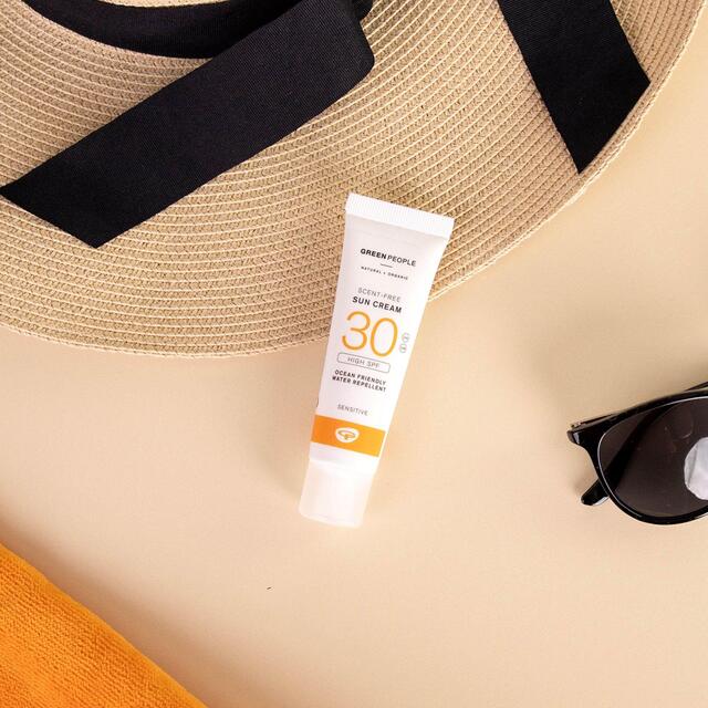 Green People Scent Free Sun Cream SPF 30 Mini thumbnail 2