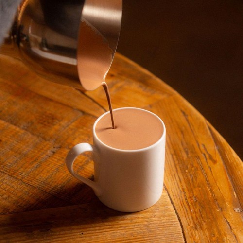 Knoops 70% Extra Dark Hot Chocolate Flakes Tube thumbnail 4