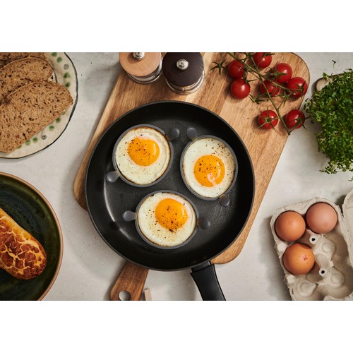 Culinare Grey Silicone Egg Ring thumbnail 5