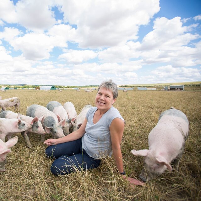 Helen Browning Organic Speedy Sausages thumbnail 4