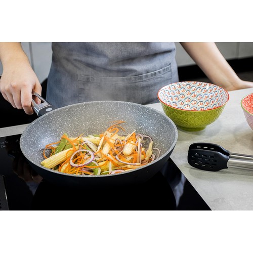 MasterClass Cast Aluminium Non-Stick Wok 28cm(11'') thumbnail 5