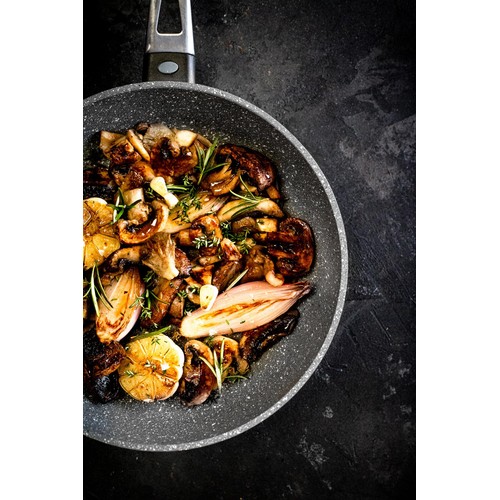 MasterClass Cast Aluminium Frying Pan 28cm thumbnail 6