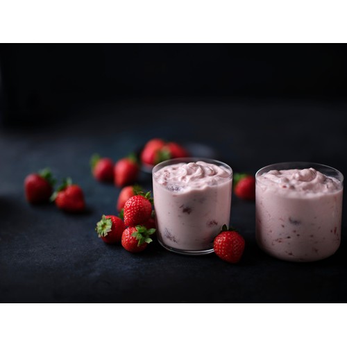 M&S Collection Red Diamond Strawberries & Cream West Country Yogurt thumbnail 2