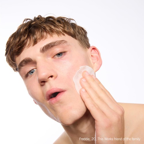 This Works In Transit No Traces Facial Cleansing Pads thumbnail 3