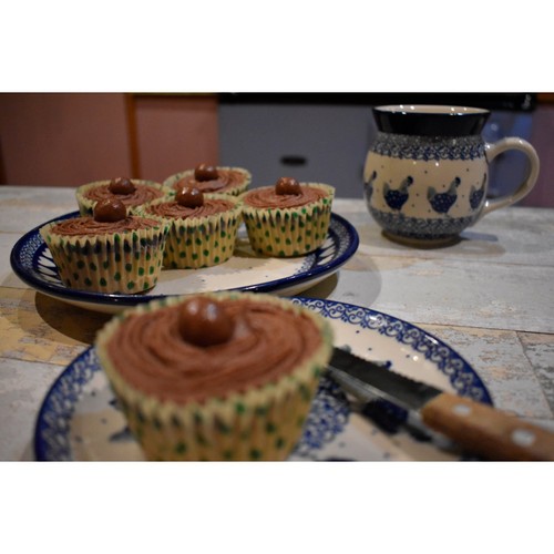 Emma's Country Cakes - Handmade Chocolate Cupcakes thumbnail 2