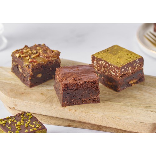 Lola's Brownie Selection Box (serves 4) thumbnail 2