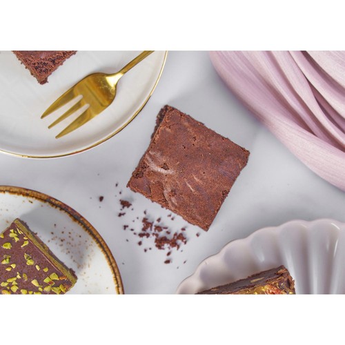 Lola's Brownie Selection Box (serves 4) thumbnail 4