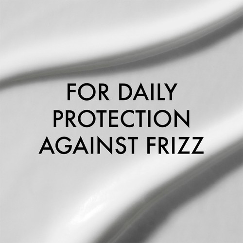 John Frieda Frizz Ease Weightless Wonder Creme thumbnail 5