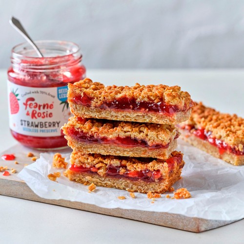 Fearne & Rosie Strawberry Seedless Jam 70% Fruit thumbnail 3