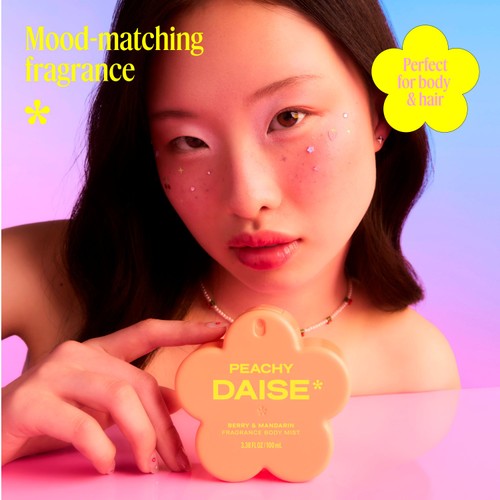 DAISE Peachy Fragrance Body Mist in Berry & Mandarin thumbnail 3