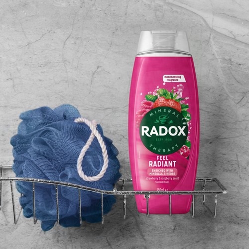 Radox Feel Radiant Shower Gel thumbnail 3