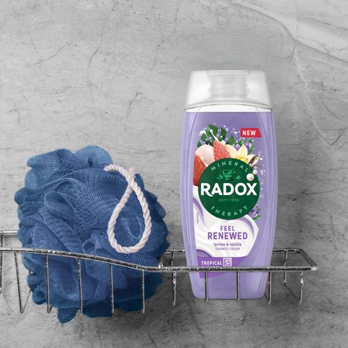 Radox Feel Renewed Shower Gel thumbnail 3