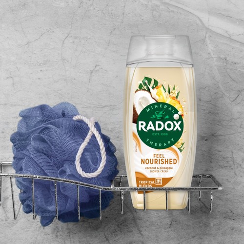 Radox Feel Nourished Shower Gel thumbnail 4