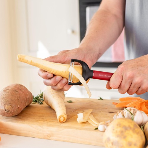 KitchenAid Y-Peeler Empire Red thumbnail 3
