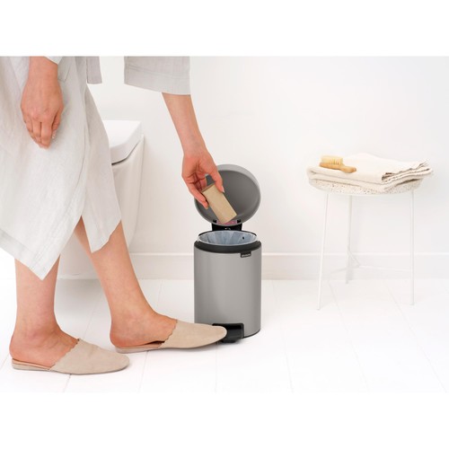 Brabantia NewIcon Pedal Bin 3 Litre thumbnail 5