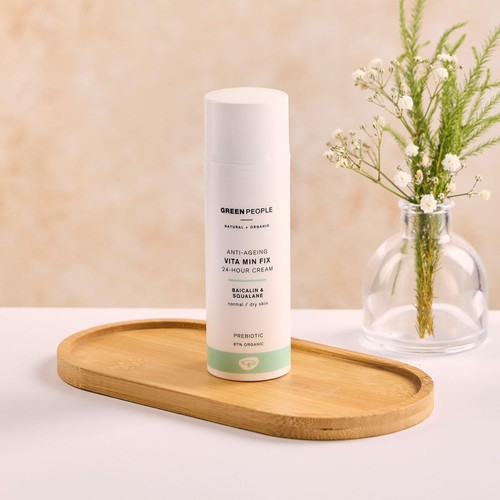 Green People Organic  24 Hour Moisturiser, Vitamin Fix  thumbnail 3