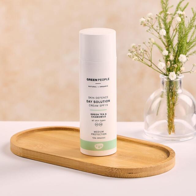 Green People Organic SPF 15 Day Cream  Solution, Vegan thumbnail 2