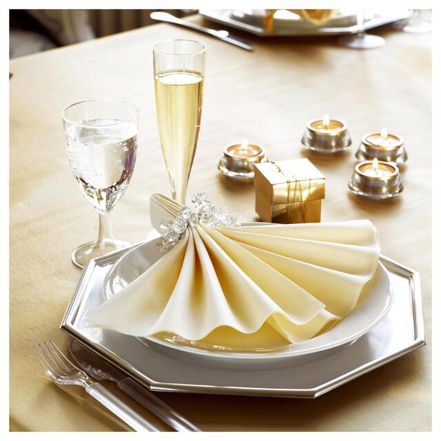 Plastic 135ml Champagne Flutes thumbnail 4