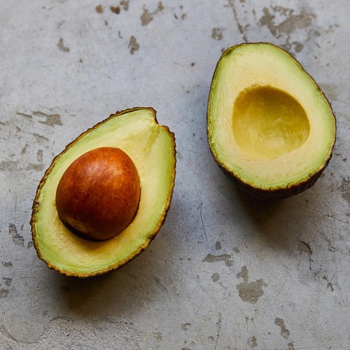 Natoora Large Ripe Hass Avocado thumbnail 2