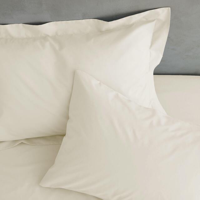 Catherine Lansfield Plain Dye Polycotton Oxford Pillowcase Pair, Cream thumbnail 3