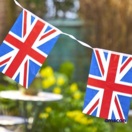 Red, White & Blue UK Flag Plastic Bunting 5m thumbnail 3