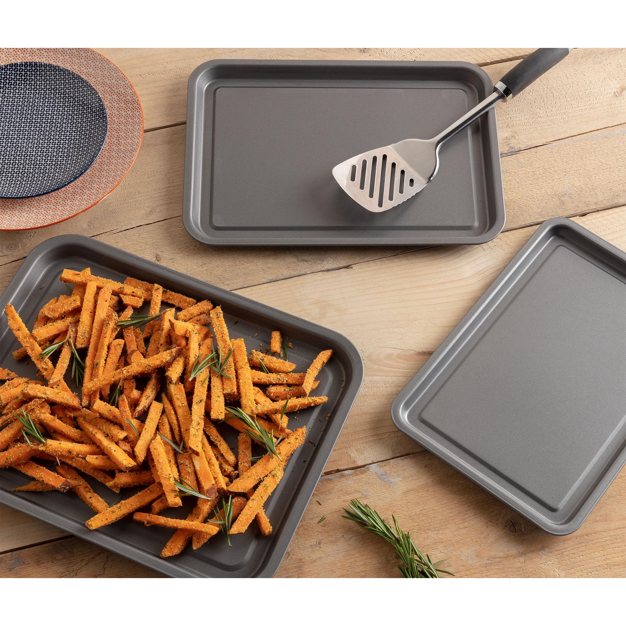 Sainsbury's Home 3 Piece Baking Tray Set thumbnail 2