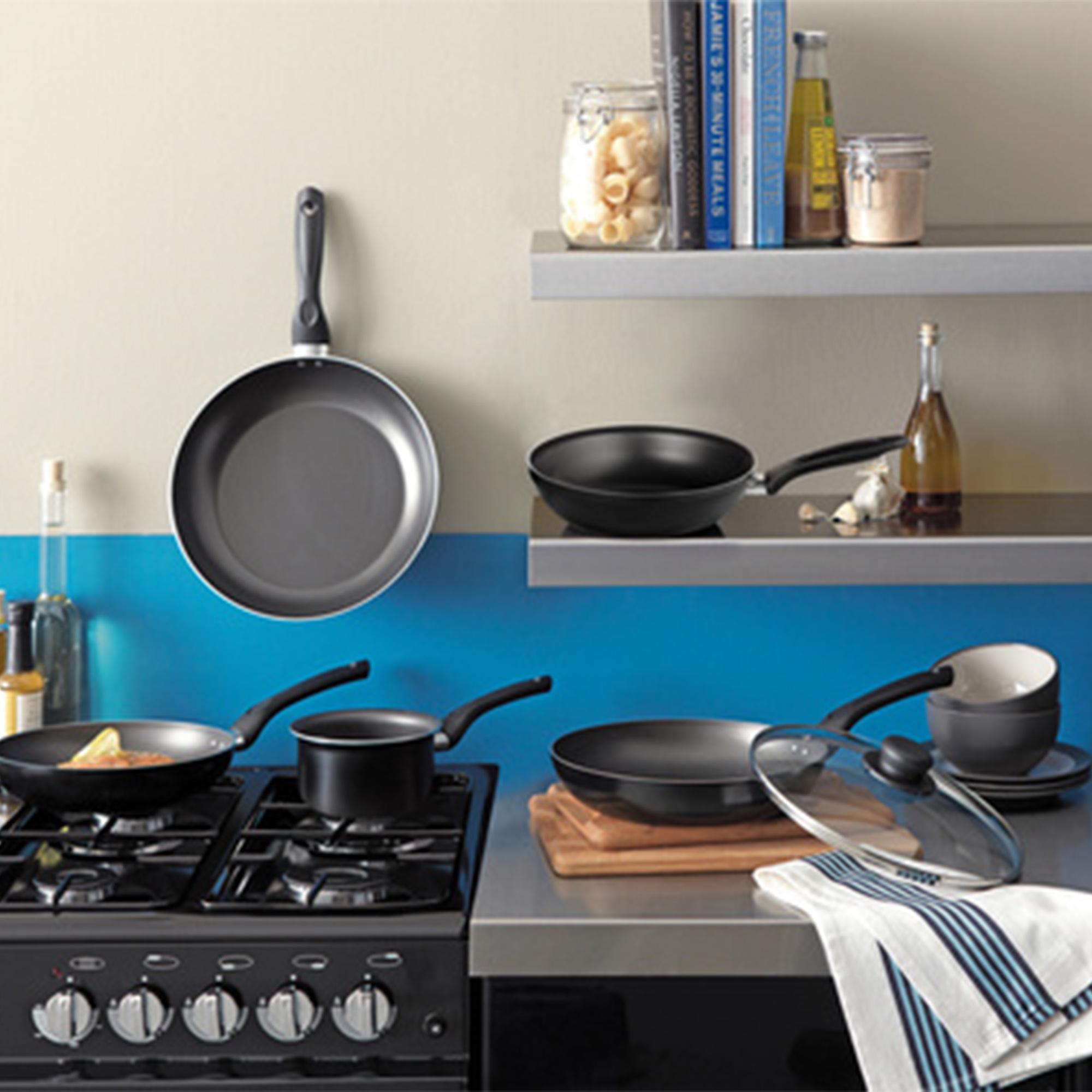 Sainsbury's Home 24cm Non Stick Aluminium Frying Pan thumbnail 2