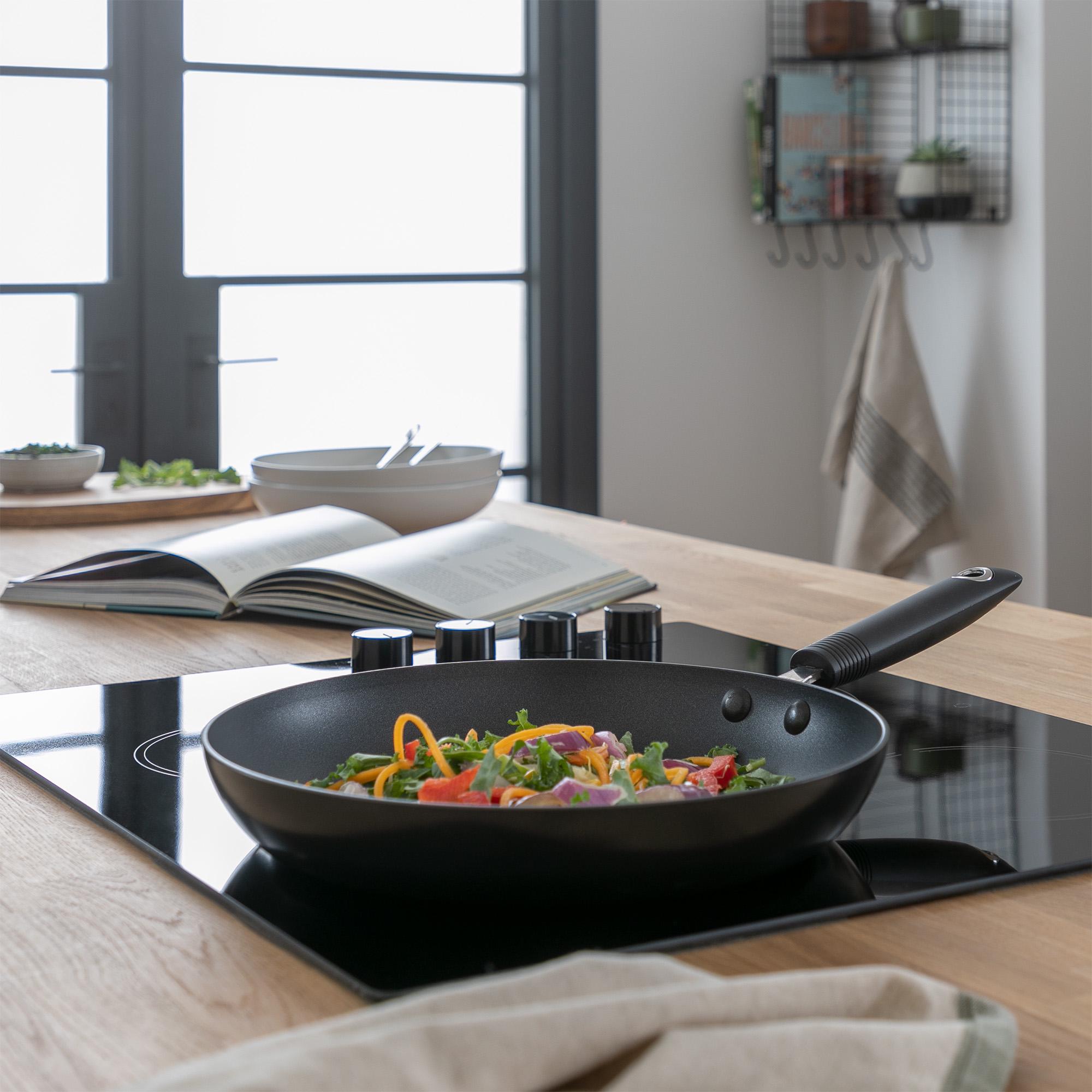 Habitat 30cm Aluminium Frying Pan - Black thumbnail 2