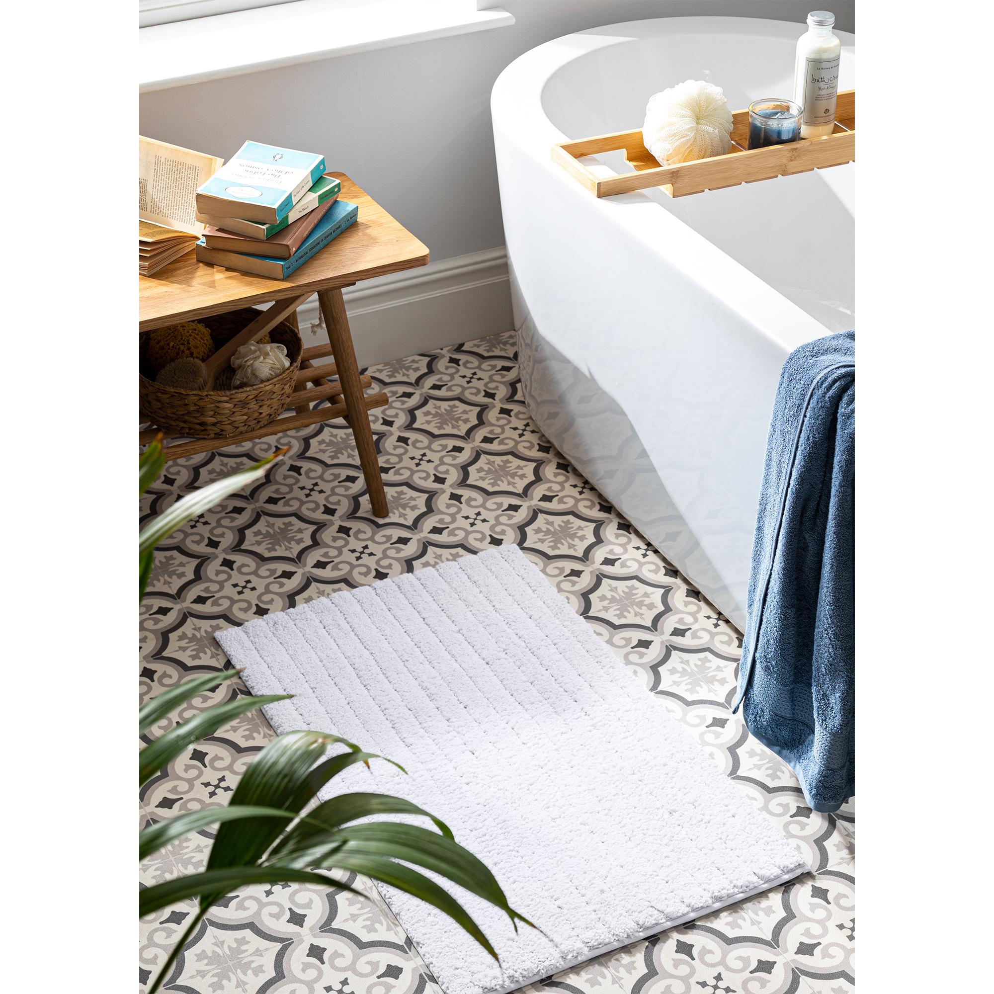 Sainsbury's Home Supersoft Quick Dry Bath Mat White thumbnail 4
