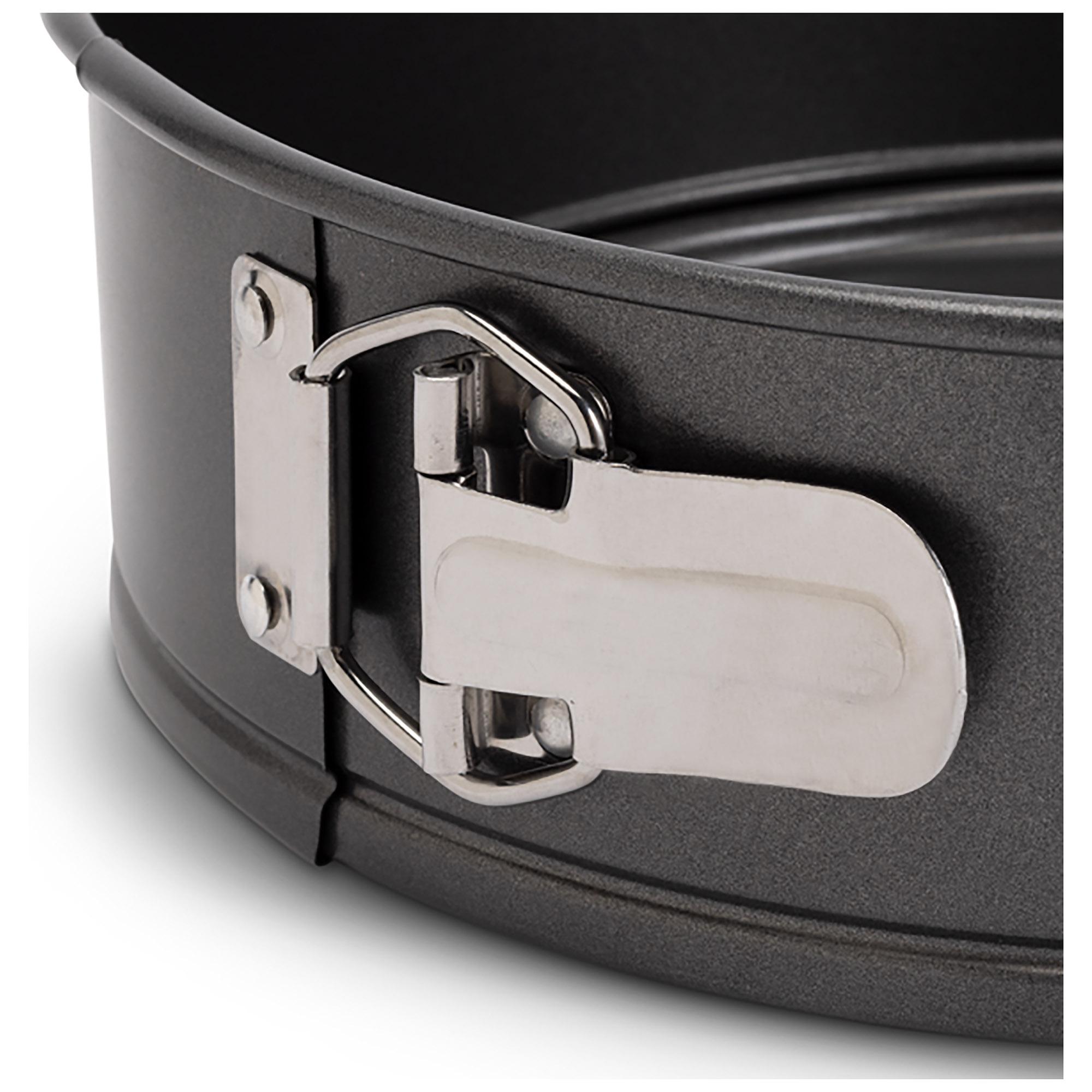 Habitat 23cm Non Stick Round Spring Form Cake Tin thumbnail 3
