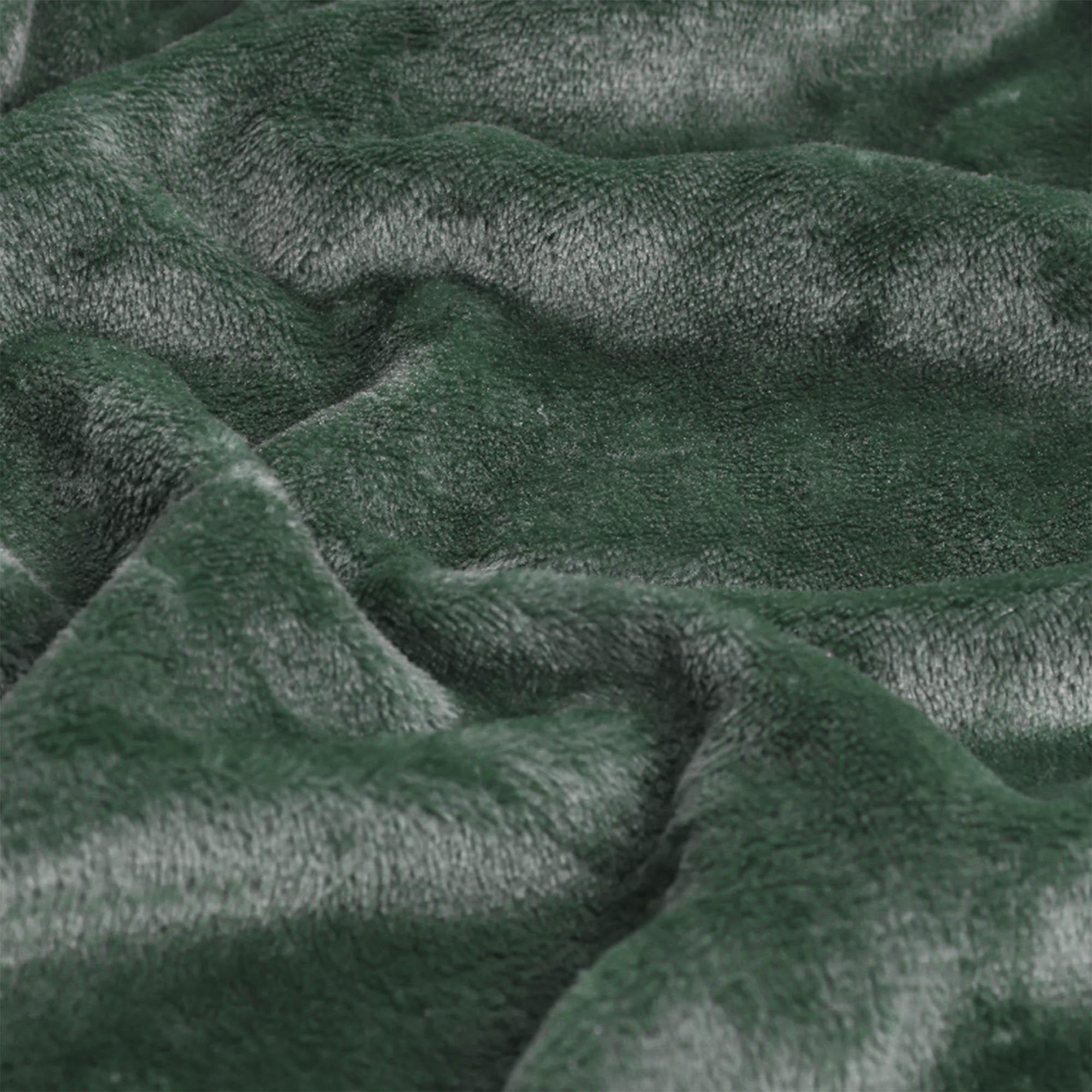 Sainsbury's Home Fleece Throw - Emerald - 125X150cm thumbnail 3