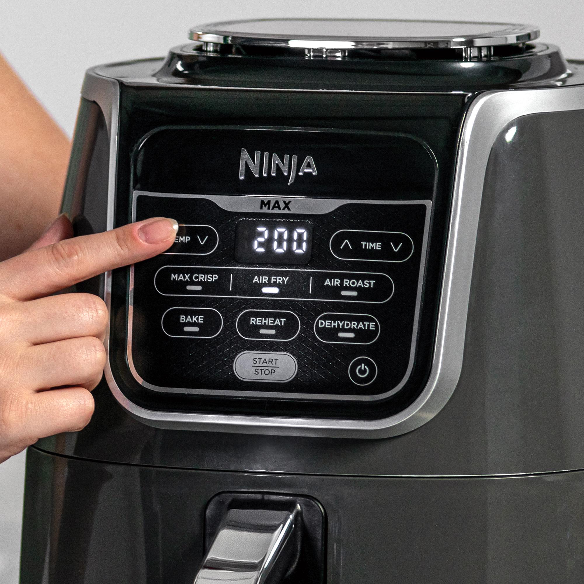 Ninja MAX AF160UK 5.2L Air Fryer and Dehydrator thumbnail 2
