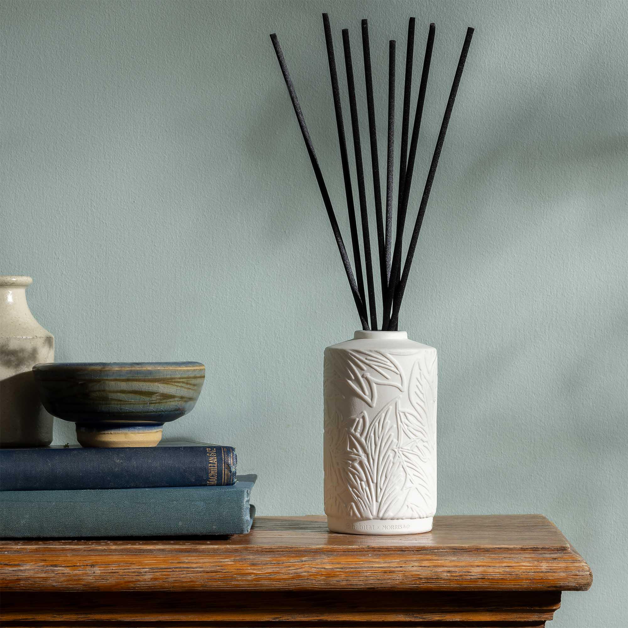 Habitat x Morris & Co. Willow & Cedarwood 90ml Diffuser thumbnail 2