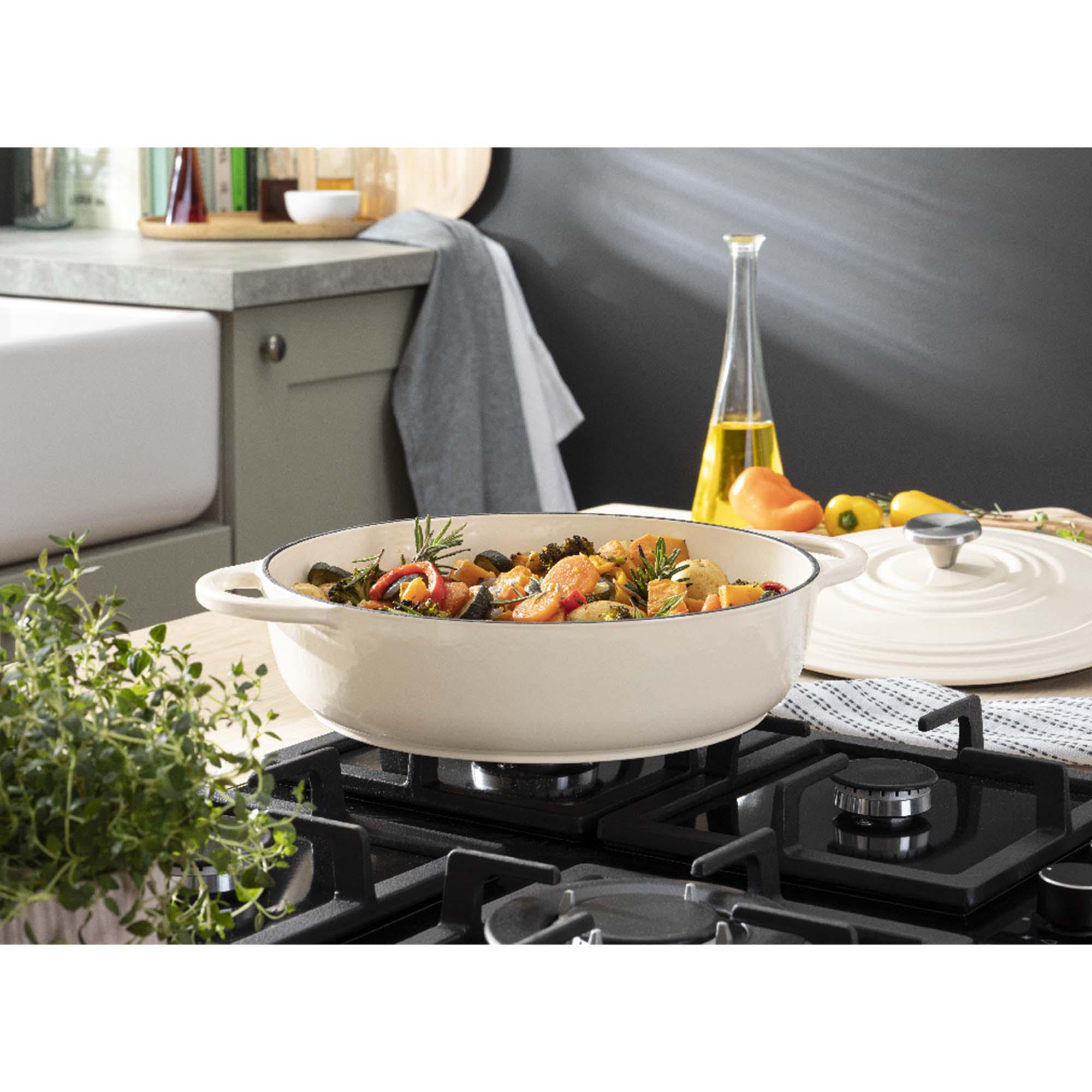 Habitat 4 Litre Cast Iron Casserole Dish - Cream thumbnail 2