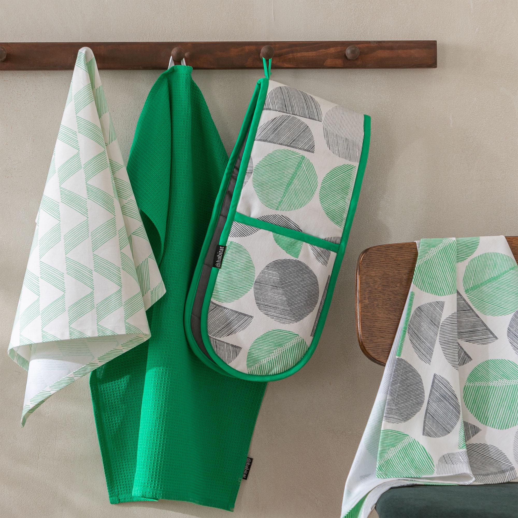 Habitat Linear Circles Double Oven Gloves thumbnail 2