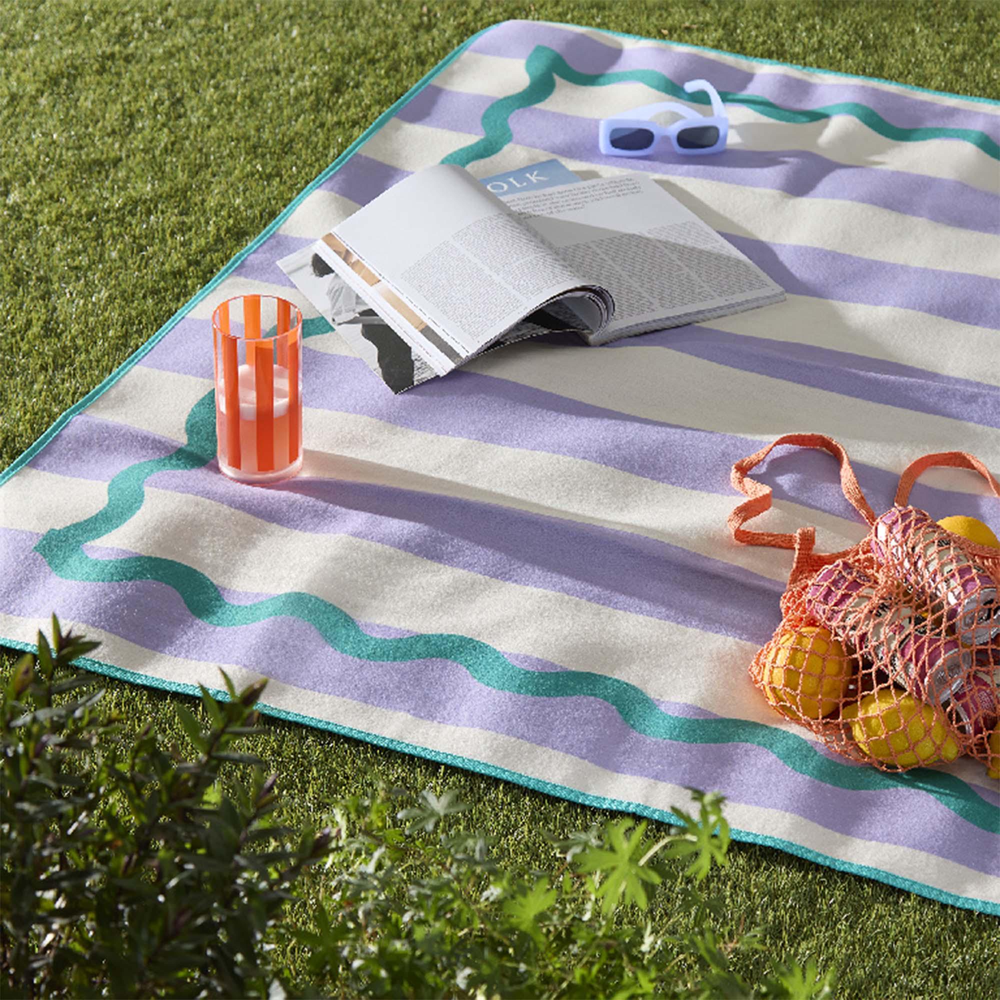 Sainsbury's Home Scandi Wiggle Picnic Rug thumbnail 3