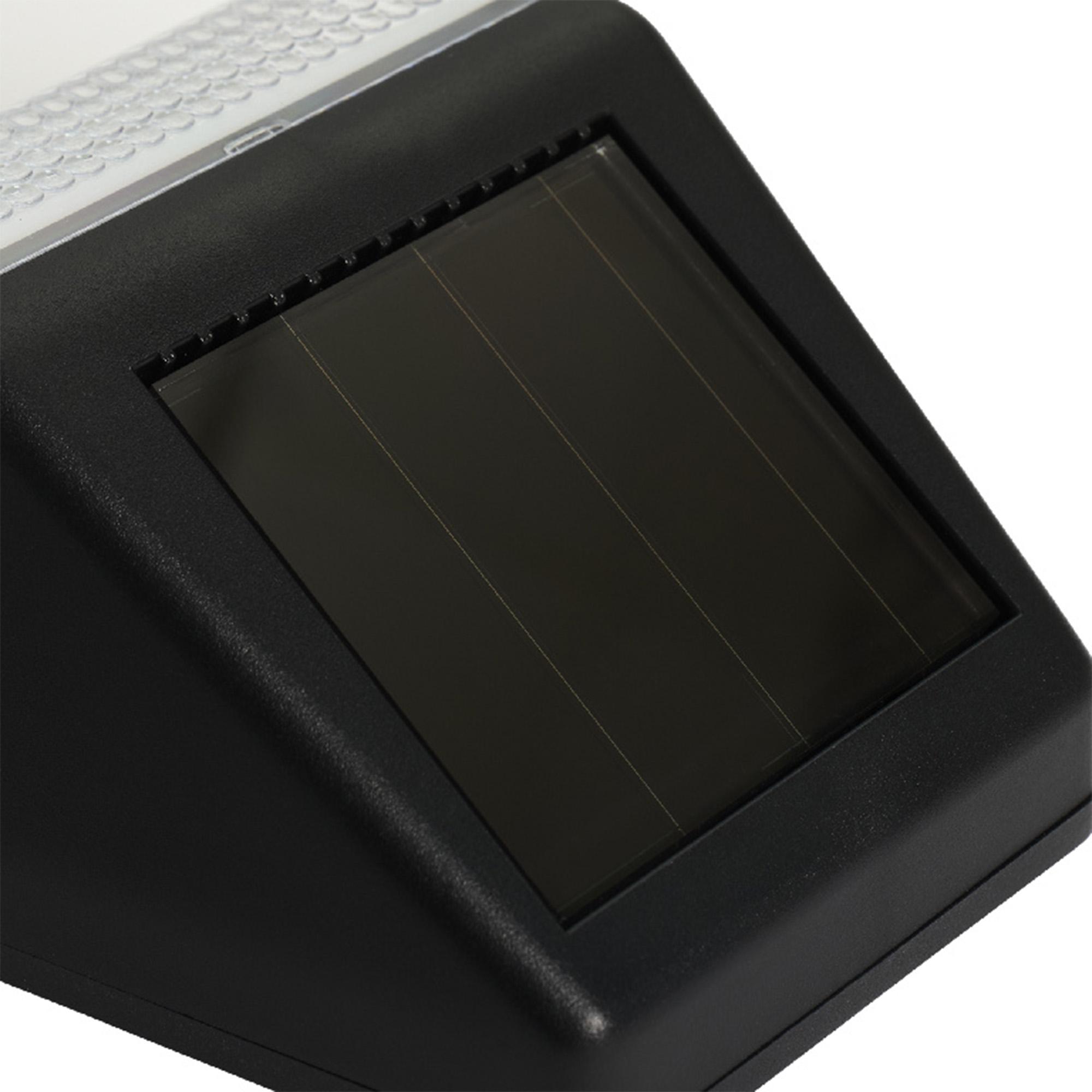 Garden by Sainsbury's 3 Lumen Solar Fence Light thumbnail 2