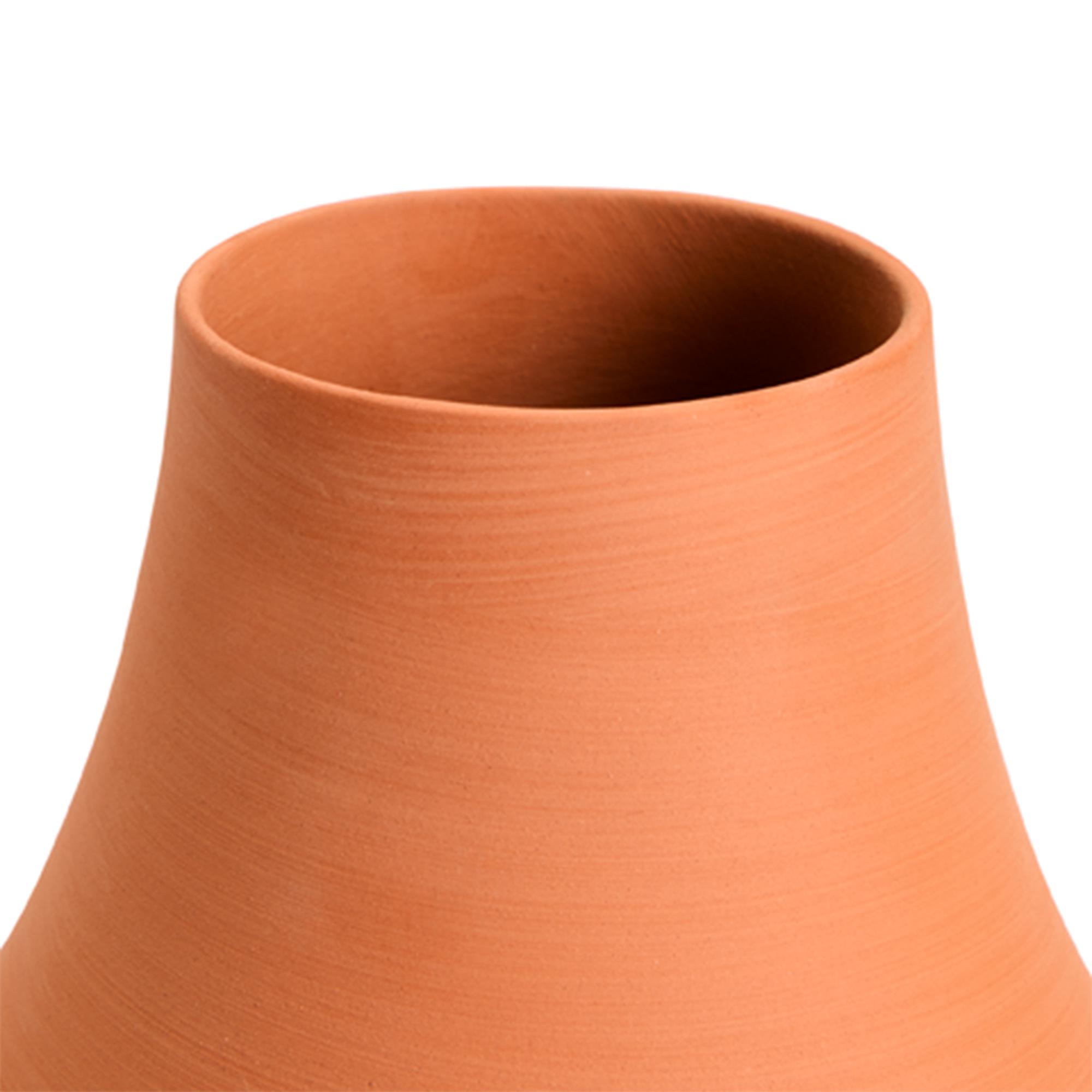Habitat Guarda Terracotta Vase thumbnail 3
