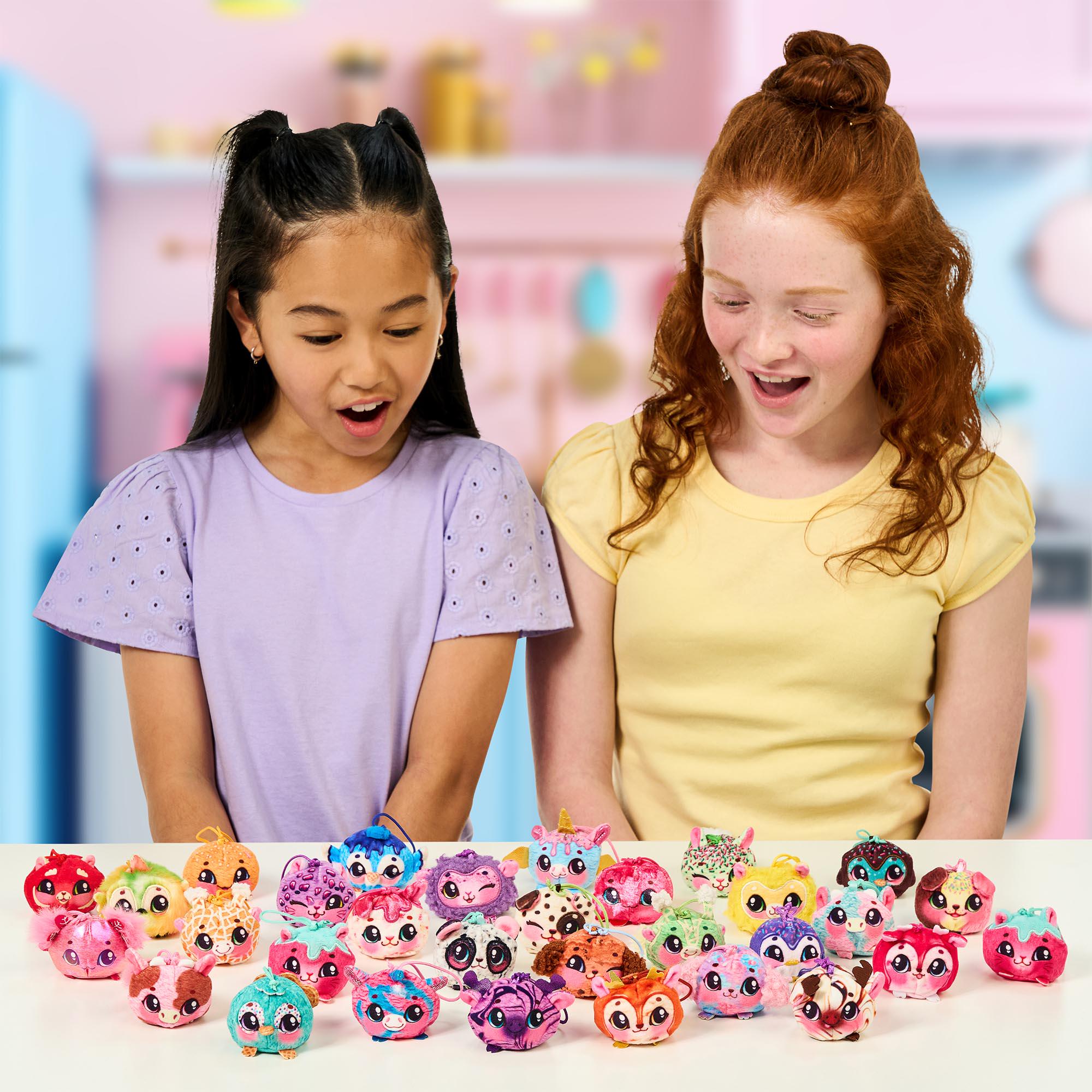 Cookeez Makery Yum Yumz Scented Surprise Plush Pets thumbnail 3
