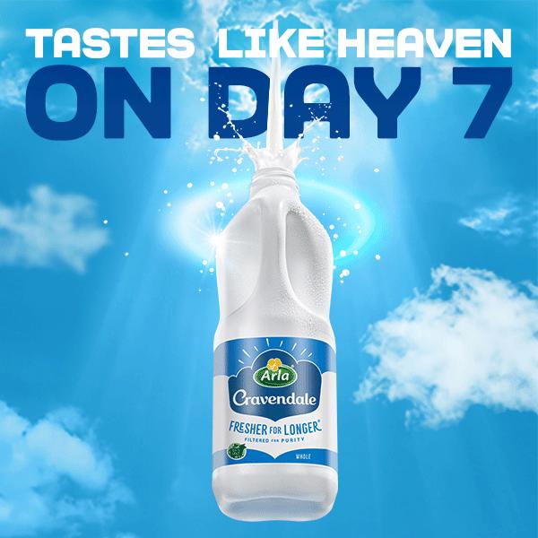 Cravendale Filtered Fresh Whole Milk 2L Fresher for Longer thumbnail 3