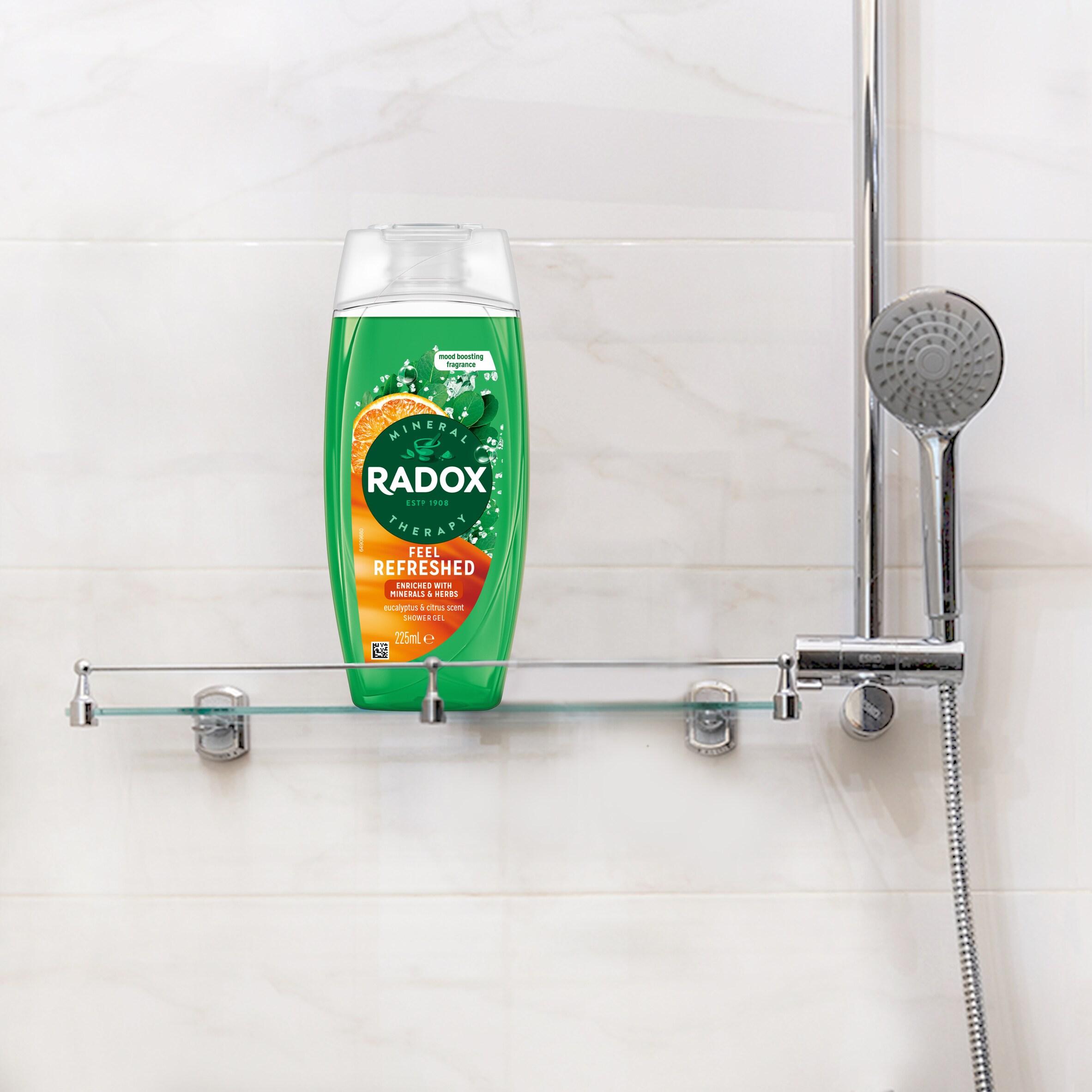 Radox Feel Refreshed Shower Gel Eucalyptus & Citrus Body Wash 225ml thumbnail 4