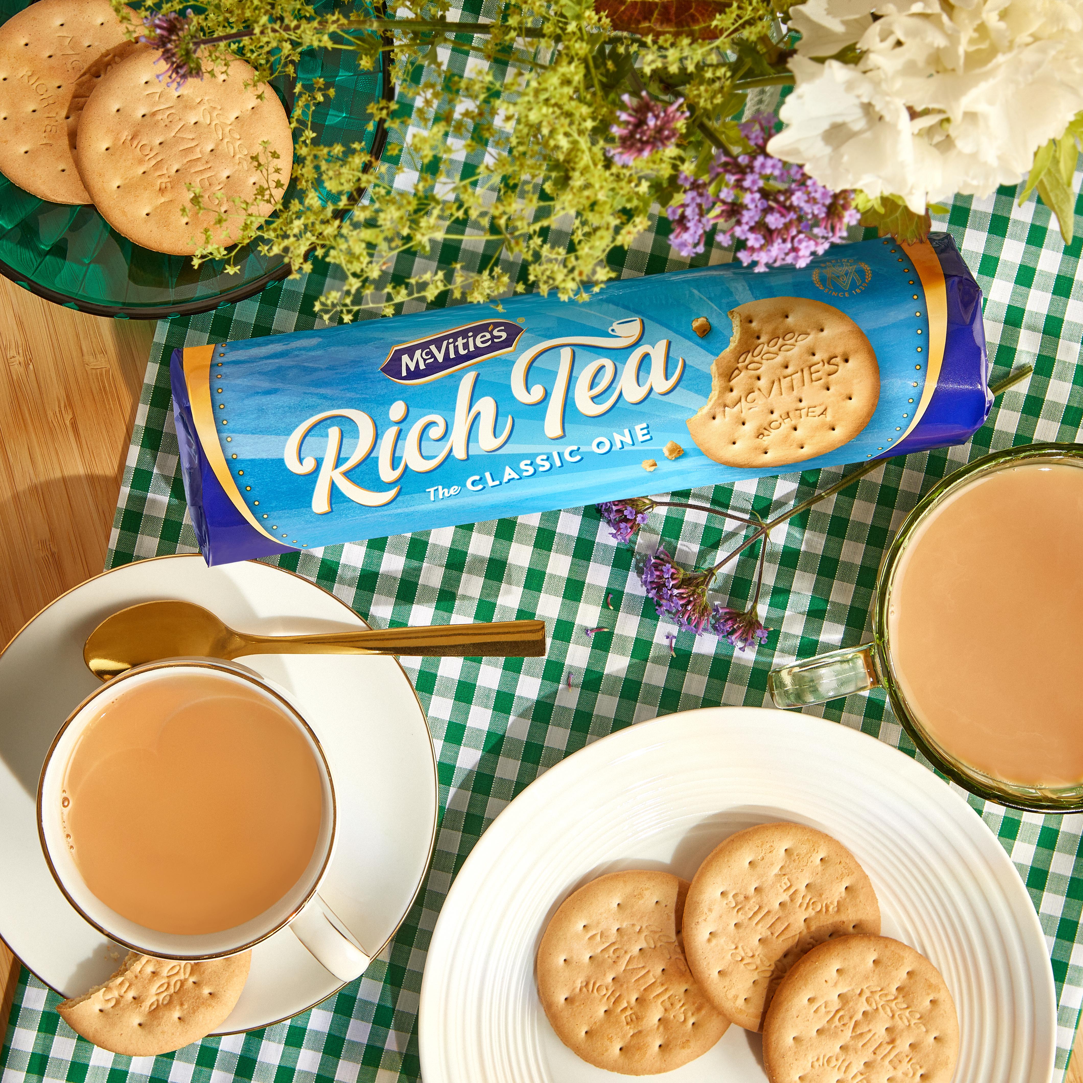 McVitie's Rich Tea The Classic One Twin Pack 2x300g thumbnail 2