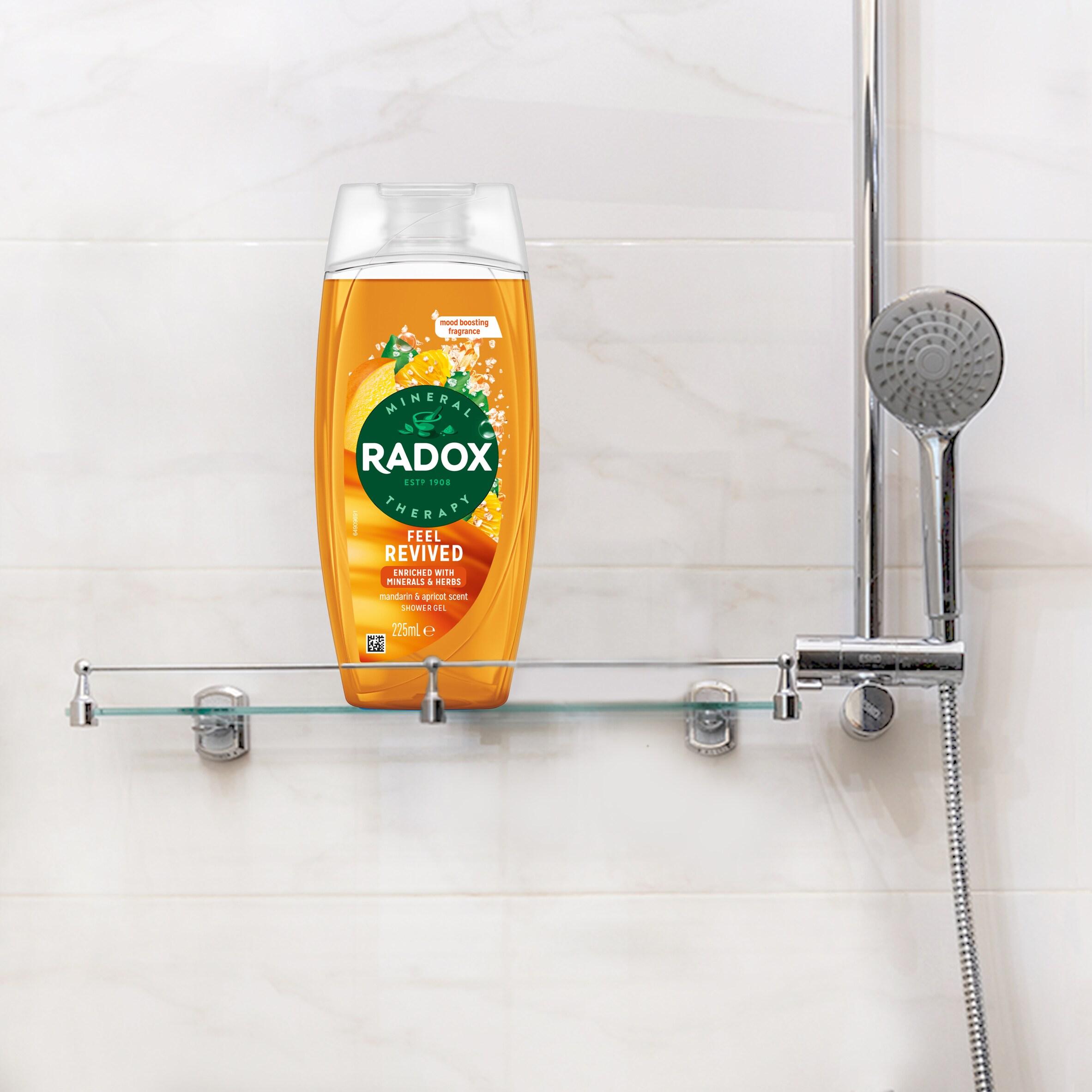 Radox Feel Revived Shower Gel Mandarin & Apricot Body Wash 225ml thumbnail 4